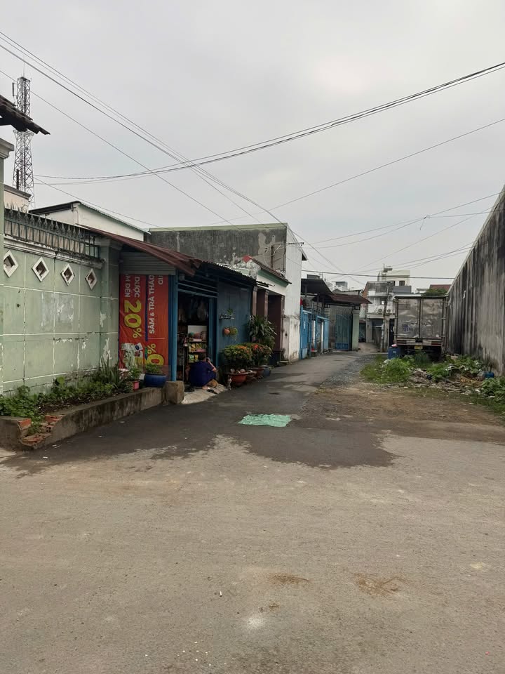 Nhà cấp 4 đường Nguyễn Duy Trinh, phường Long Trường, 100m² giá 5 tỷ - Vị trí đắc địa kết nối thuận tiện!