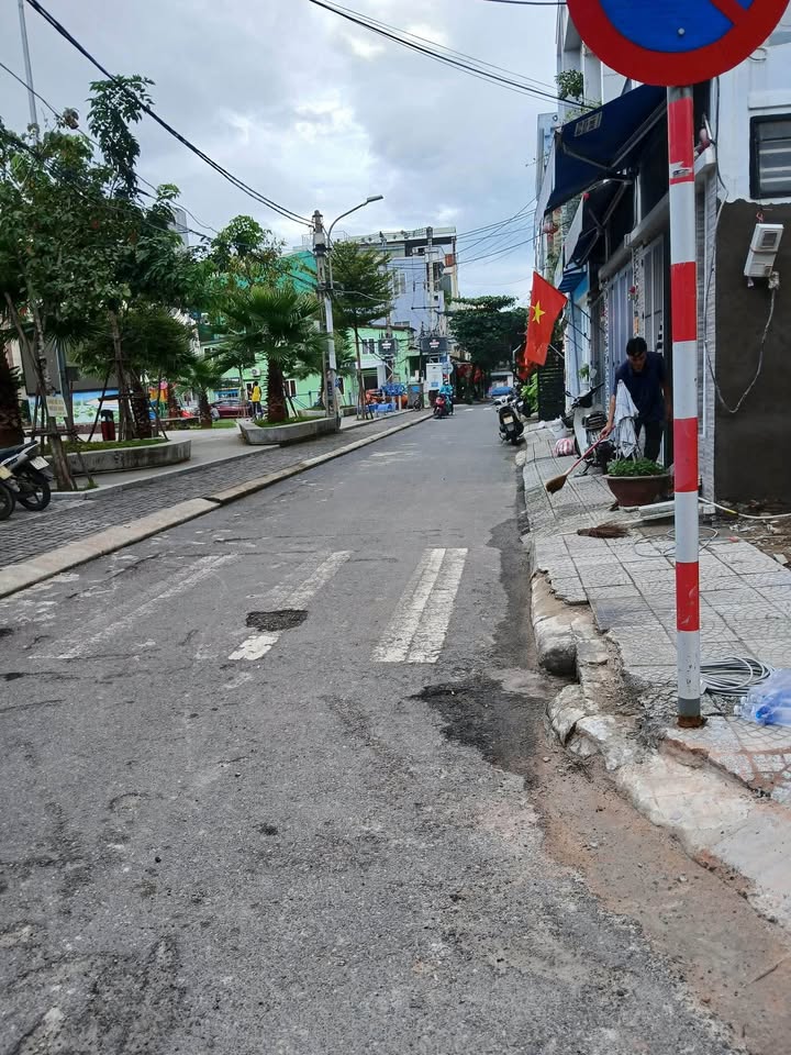 Đất nền mặt tiền Lê Vĩnh Huy 54m² giá 6.7 tỷ - Vị trí đắc địa gần chợ!