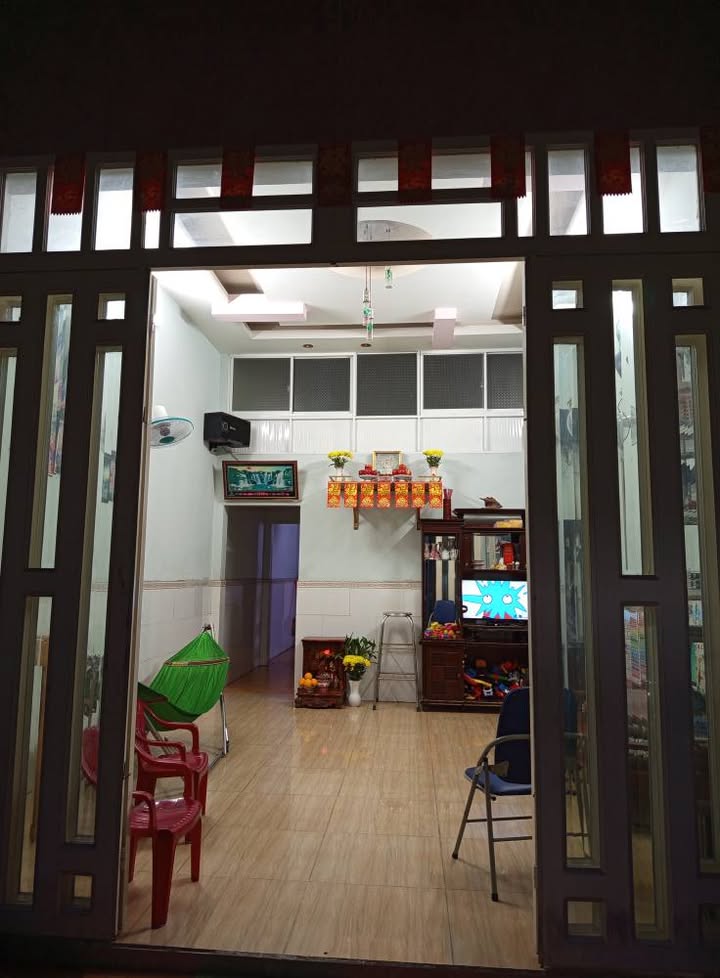 Nhà bán Dĩ An 62m² giá 1.65 tỷ - Sổ hồng chính chủ, dọn vào ở ngay!