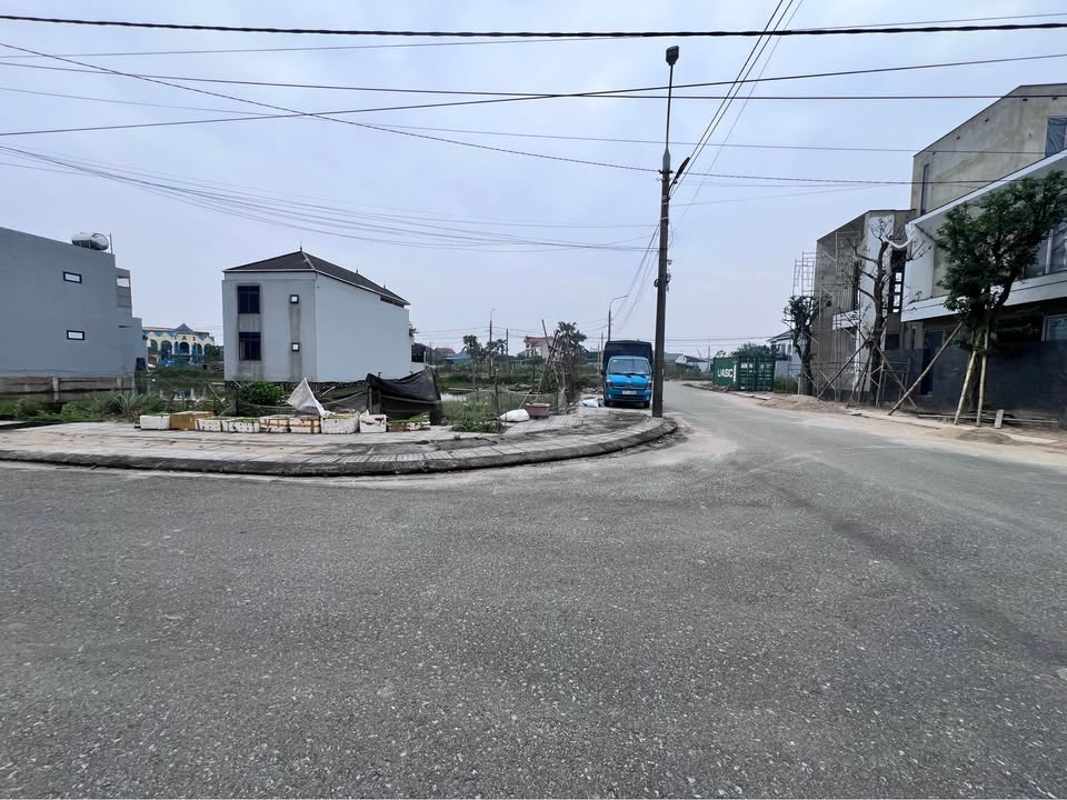 Bán đất 2 mặt tiền Thôn Hòa Thạch Hưng, TP. Hà Tĩnh - Diện tích 219m² giá chỉ 6 tỷ!