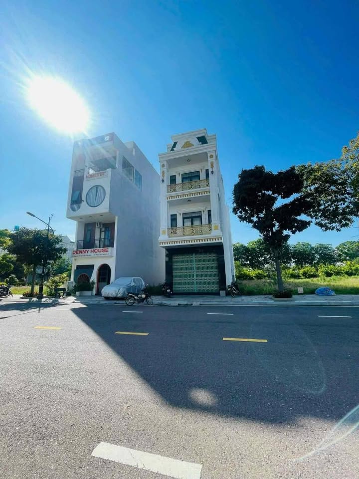 Nhà phố 3 tầng mặt tiền đường DS1 khu biệt thự Đại Phú Gia 100m² giá 7.2 tỷ - Cơ hội đầu tư hấp dẫn!