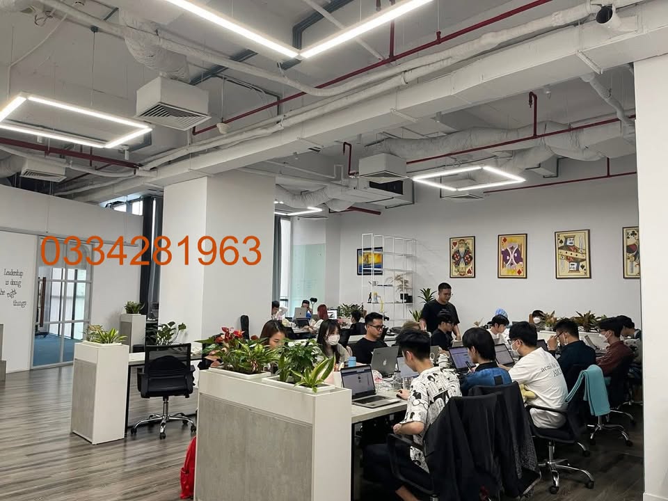 Cho thuê văn phòng PV Oil Tower 300m² giá 75 triệu - Văn phòng chuyên nghiệp tại Trung Kính!