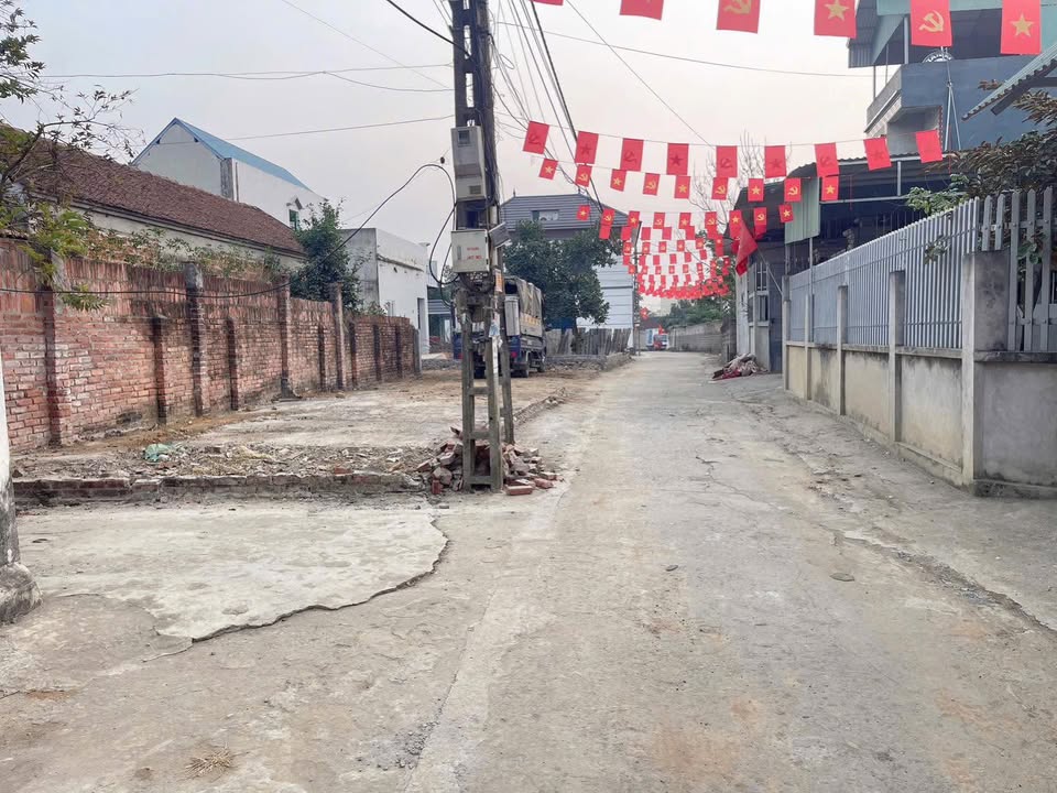 Đất nền lô góc 122m² tại Quốc Oai giá chỉ 2 tỷ - Cơ hội vàng cho nhà đầu tư!