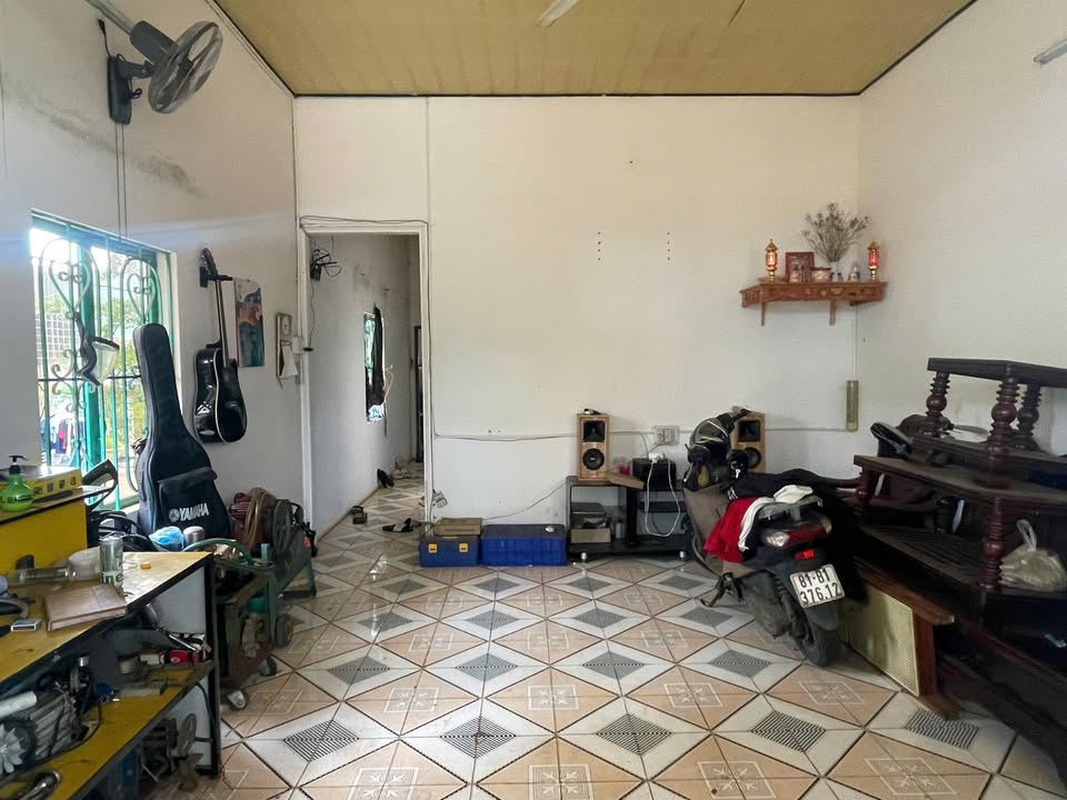 Nhà mặt tiền Lê Thị Riêng, TP Pleiku 135m² giá 1.85 tỷ - Đầu tư sinh lợi ngay!