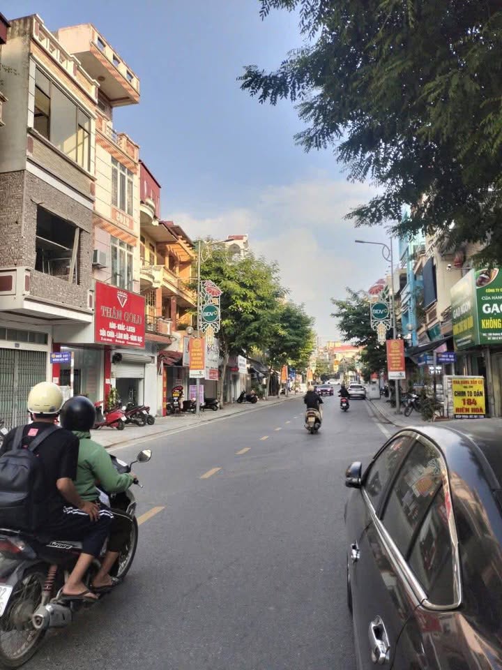 Nhà mặt phố Biên Hoà Phủ Lý 50m² giá 8.6 tỷ - Kinh doanh tuyệt vời!