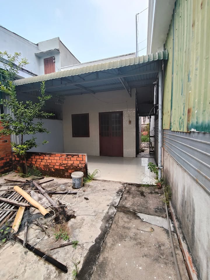 Đất nền hẻm Cách Mạng Tháng 8, Phường Bình Tân, 150m² giá 1.1 tỷ - Sát biển Đồi Dương!