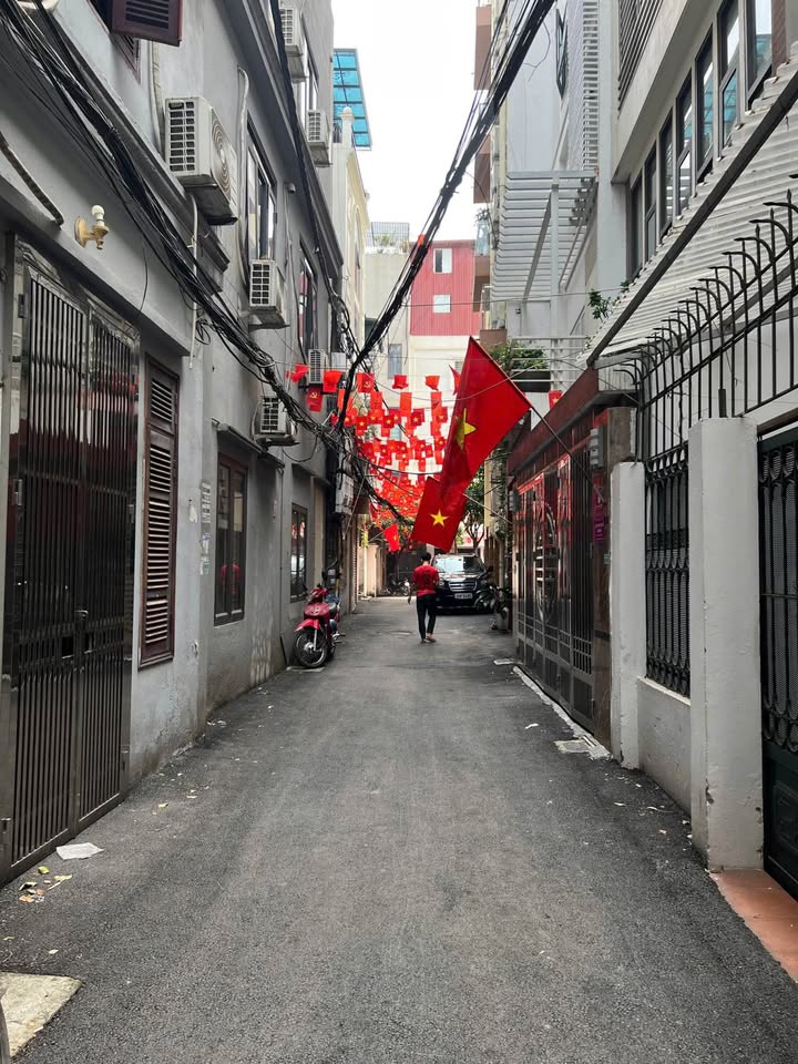 Nhà phố Tô Hiệu, Nghĩa Tân, Cầu Giấy 45m² giá 15.5 tỷ - Đầu tư sinh lời cao!