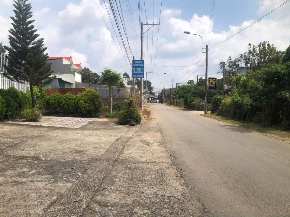 Đất mặt tiền đường Ngô Quyền, Long Khánh 250m² giá 3 tỷ - Cơ hội đầu tư hiếm có!