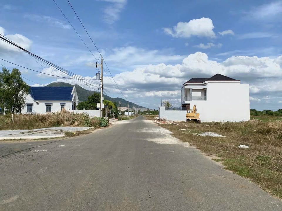 Đất nền phường Tam Long, Bà Rịa 208m² giá 2.3 tỷ - Vị trí thuận lợi cho xây dựng