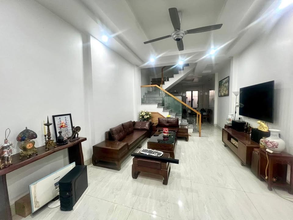 Nhà độc lập tại Phường Lưu, Hải Phòng 66m² giá 4.2 tỷ - Tiện nghi đầy đủ!