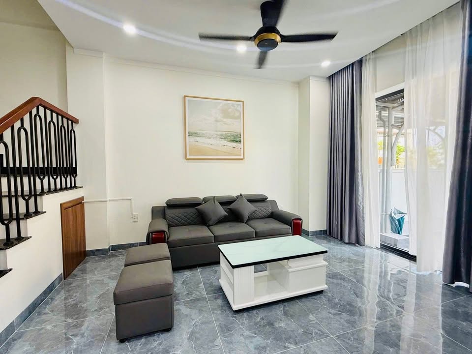 Cho thuê townhouse Sun Casa Central Tân Uyên 4 phòng ngủ - Nội thất đẹp, giá 16 triệu