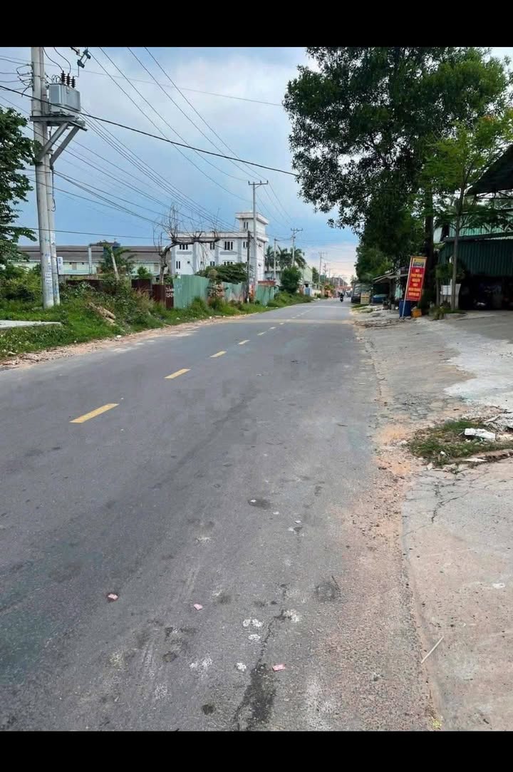 Đất sổ đỏ 1071m² tại Tân Uyên giá 12 tỷ - Đầu tư sinh lời ổn định!