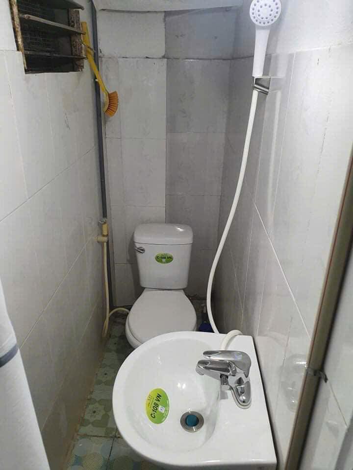 Phòng cho thuê tại đường Trương Định, Hoàng Mai - Giá chỉ 2.1 triệu/tháng!