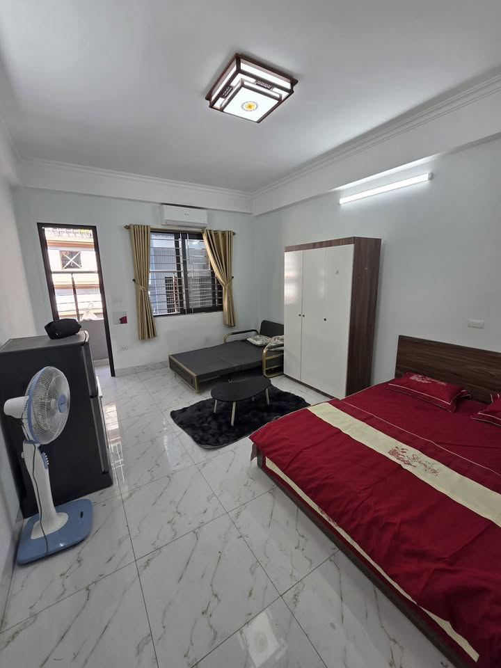 Căn hộ 2 phòng ngủ đường Lĩnh Nam, quận Hoàng Mai chỉ 3.5 triệu - Sẵn sàng vào ở!