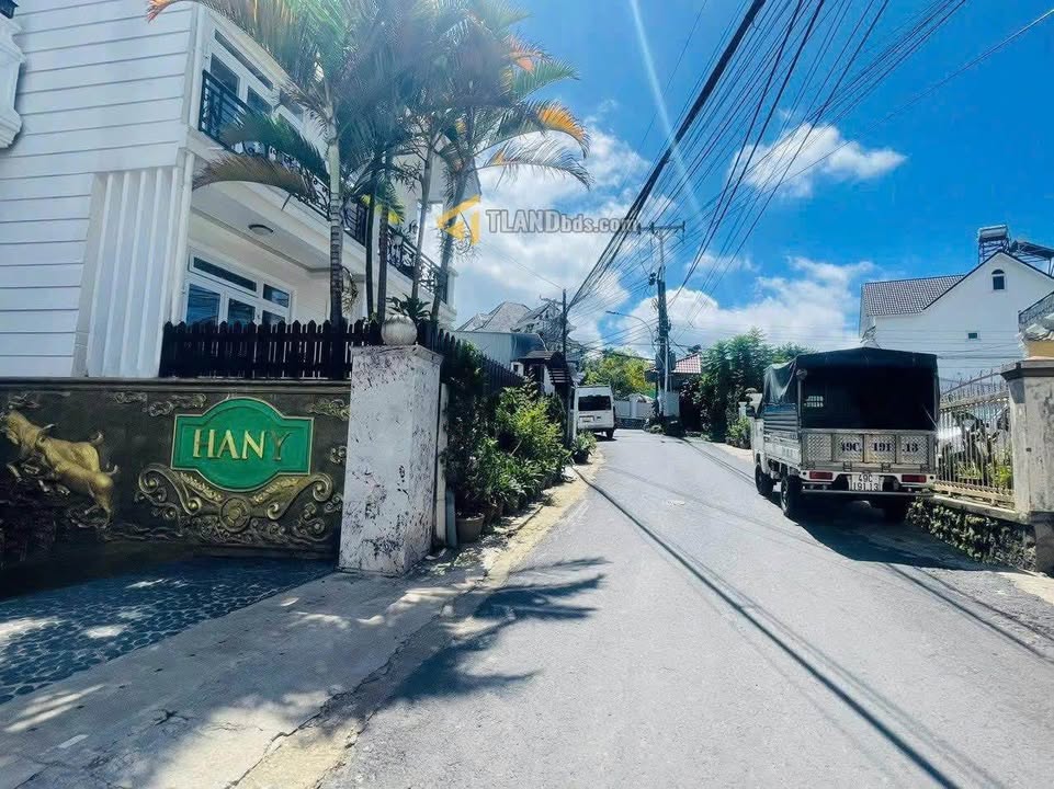 Nhà phố mặt tiền 21m Lữ Gia, Đà Lạt 229m² giá 13 tỷ - Cơ hội đầu tư hấp dẫn!