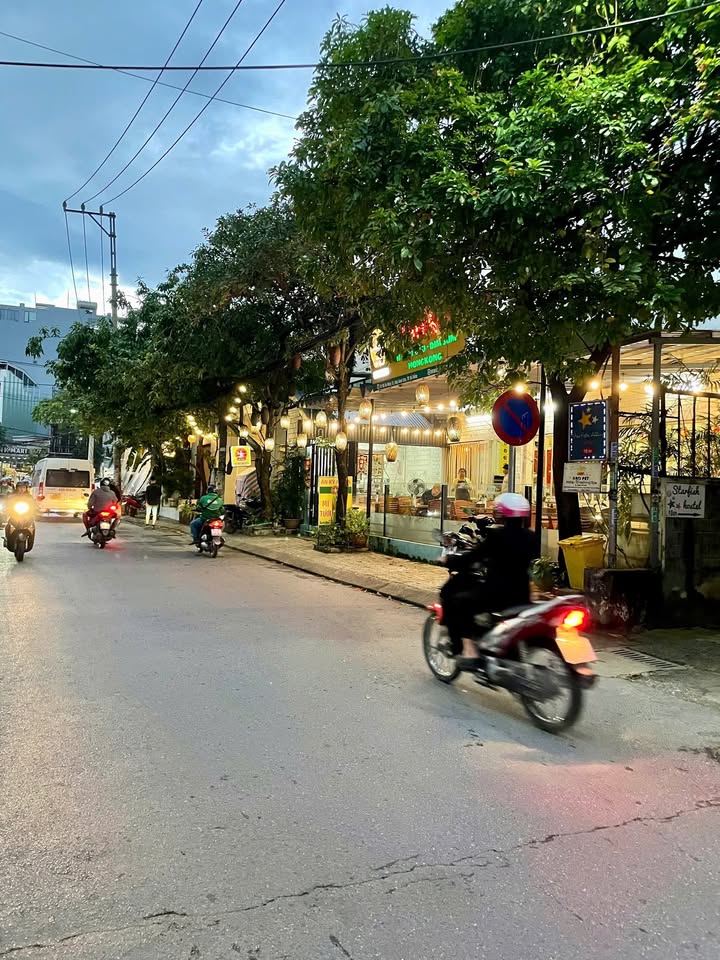 Lô đất FrontHouse đường Mỹ Đa Đông 12, Đà Nẵng 125m² giá 20 tỷ - Vị trí đắt giá sát biển!