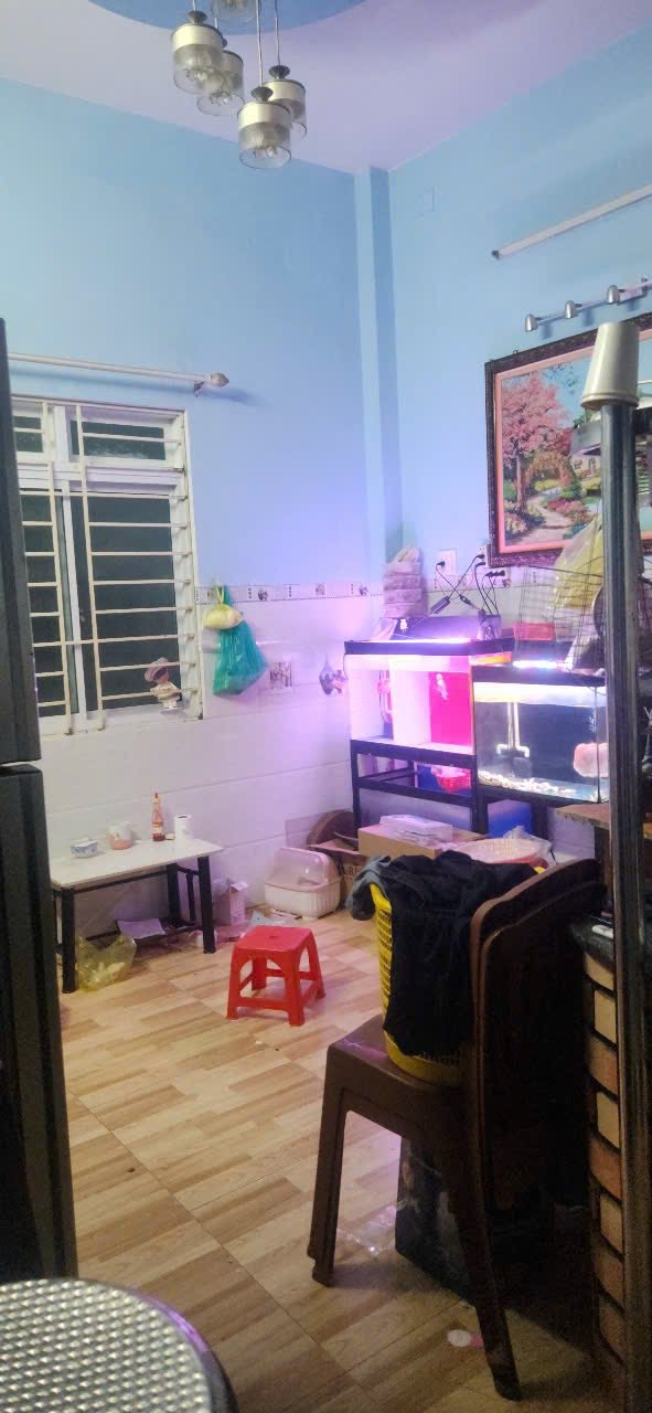 Nhà Lê Hồng Phong, Quy Nhơn 73.6m² giá 3 tỷ - Nhà 2 mặt thoáng, tiện ích đầy đủ!