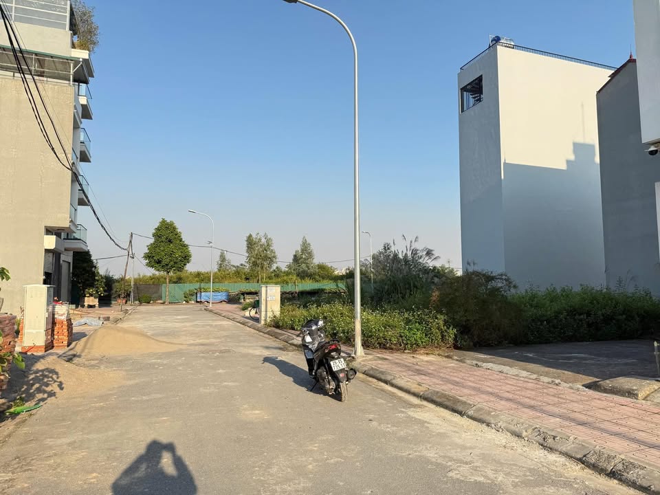 Đất dịch vụ Song Phương, Hoài Đức 104,4m² giá 12,5 tỷ - Đầu tư sinh lời ngay!