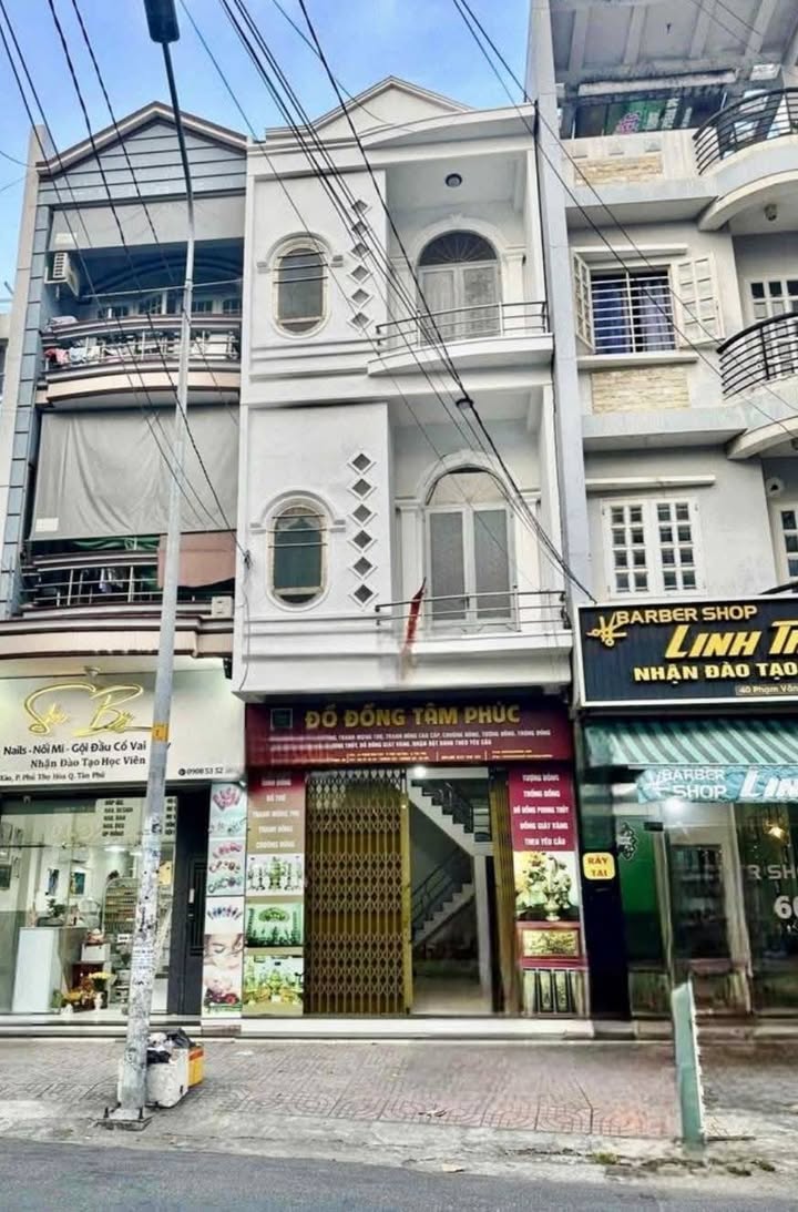 Nhà Thuê Mặt Tiền Phạm Văn Xảo, Quận Tân Phú, 80m² giá 22 triệu - Thích hợp cho kinh doanh!