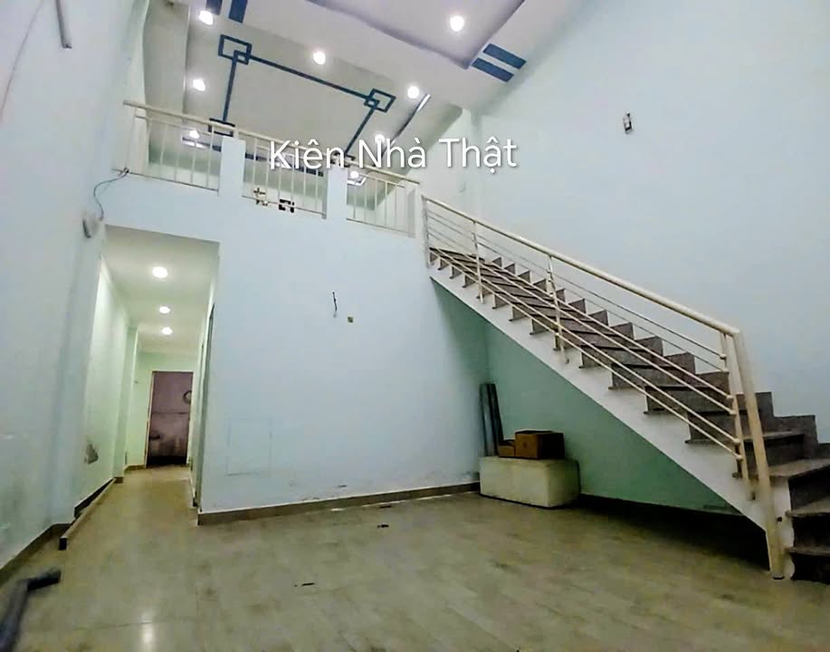 Nhà 2 tầng Phú Hữu, Thủ Đức 76.5m² giá chỉ 3.5 tỷ - Tiềm năng đầu tư mạnh mẽ!