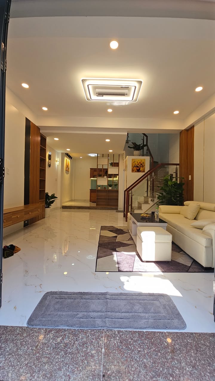 Nhà hẻm Âu Dương Lân, Chánh Hưng 40m² giá 5.95 tỷ - Sổ hồng riêng, công chứng ngay!