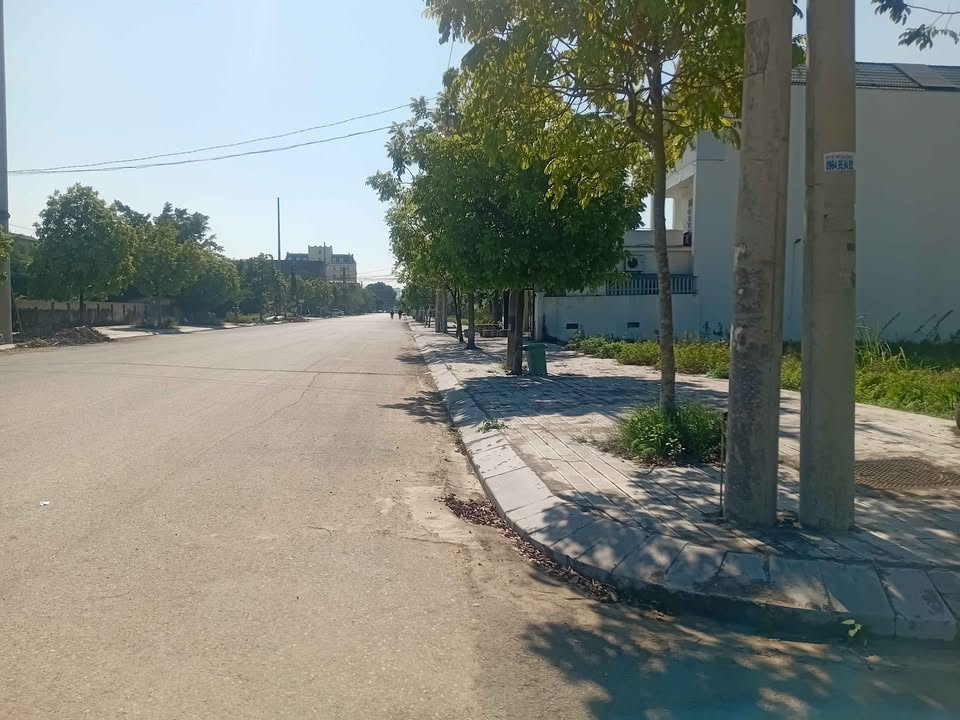 Đất nền góc 2 mặt tiền phố Đông Thịnh, Ninh Sơn, 76m² giá 3.5 tỷ - Đầu tư sinh lời ngay!