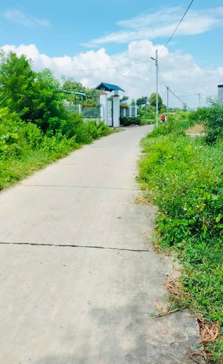 Đất thổ cư 150m² Ấp 2, Xuân Hưng giá 850 triệu - Đầu tư sinh lời ngay!