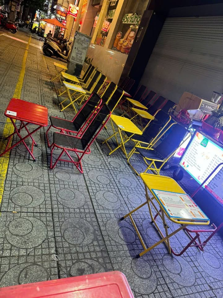 Cho thuê mặt bằng mặt tiền Nguyễn Tri Phương, Quận 10, 42m² - Khu kinh doanh sầm uất!