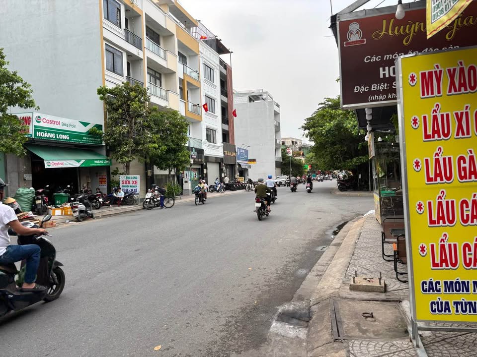 Cho thuê mặt bằng kinh doanh Vành Đai Tây, An Khánh Q2 - Giá 25 triệu, vị trí sầm uất!