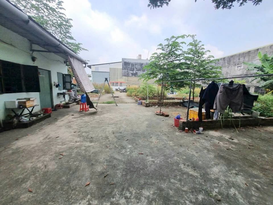 Đất nền Tân Đông Hiệp Dĩ An 74m² giá 2.2 tỷ - Đường xe hơi thuận tiện!