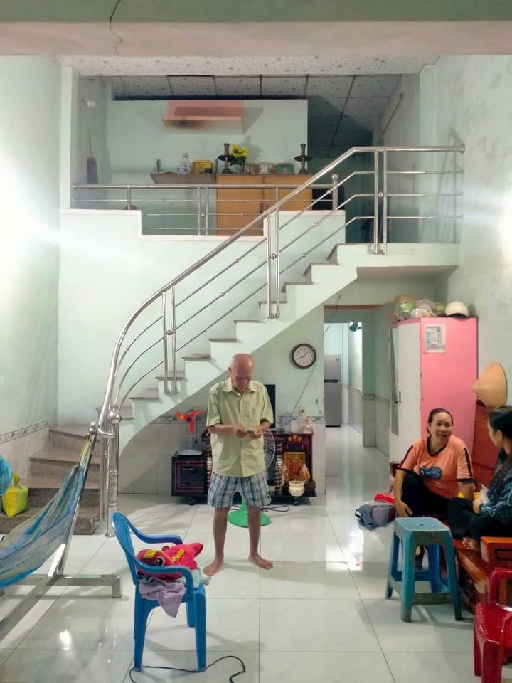 Nhà bán 4x12m tại Liên Ấp 123, Vĩnh Lộc, Bình Chánh giá 1,65 tỷ - Đúc lửng kiên cố, vào ở ngay!