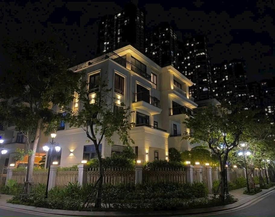 Biệt thự Bason ven sông Sài Gòn 437.5m² giá 750 tỷ - Kiến trúc sang trọng, vị trí đắc địa!