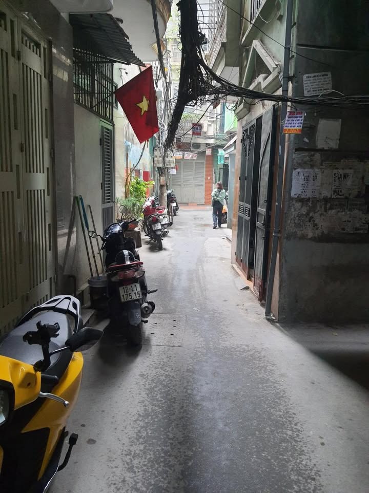 Nhà đẹp Thổ Quan Đống Đa 49m² giá chỉ 16.9 tỷ - Sẵn sàng vào ở!