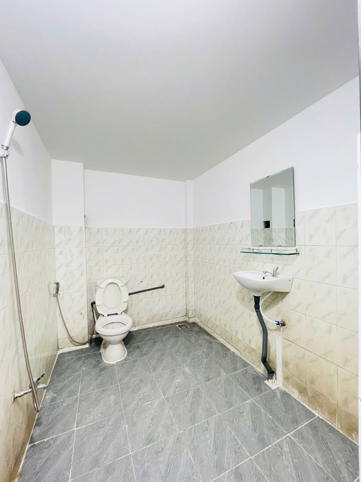 Nhà riêng Cách Mạng Tháng Tám, Q.3 - 25.4m² chỉ 2.75 tỷ - Nhà mới xây đẹp!