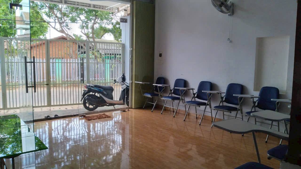 Nhà mặt tiền đường Nguyễn Hữu Thấu, Tân Lợi, 3PN giá 7.5 triệu - Thuận tiện cho gia đình!