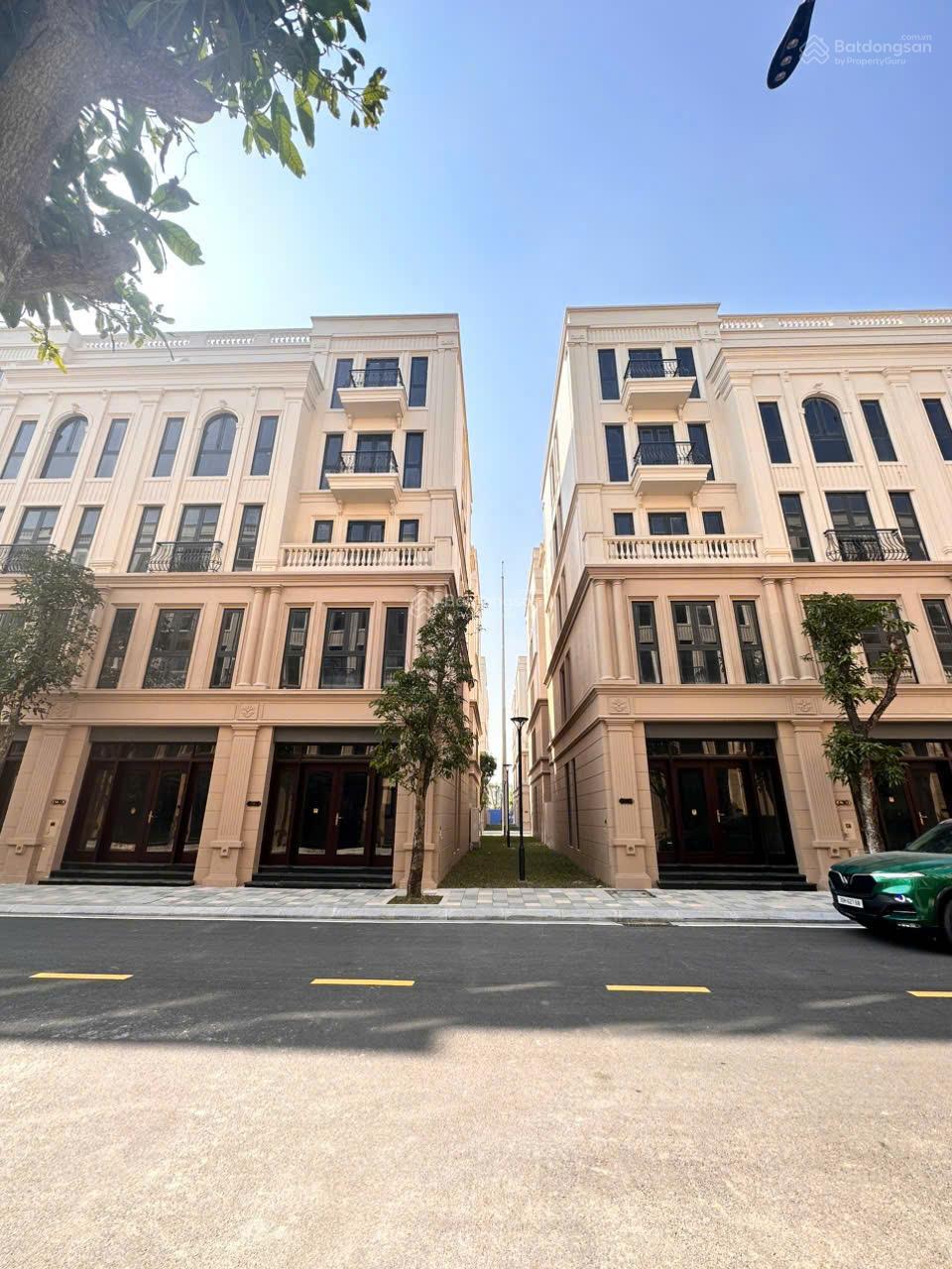 Bán liền kề, biệt thự Vinhomes Global Gate Đông Anh 75m² – Sổ hồng lâu dài, giá chỉ từ 15.4 tỷ!