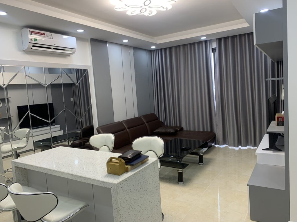 Căn hộ Vinhomes Trần Duy Hưng 76m² giá 8.75 tỷ - View thoáng, nội thất cao cấp!