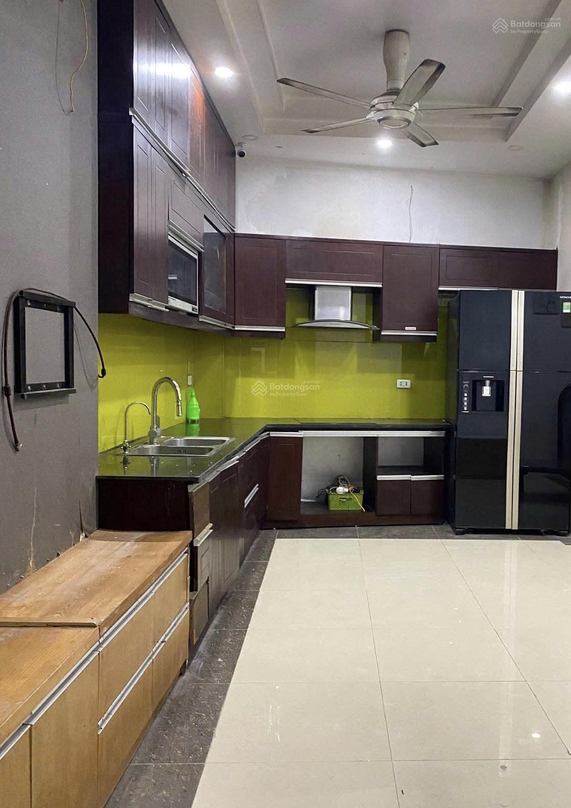 Nhà riêng 55m² tại Hoàng Cầu, Đống Đa - Cho thuê lâu dài, đầy đủ tiện nghi!