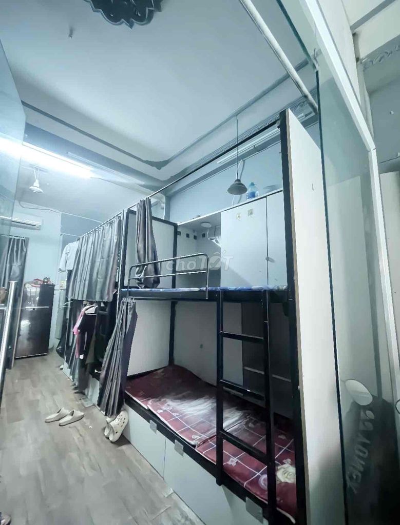 Kí túc xá sinh viên Thủ Đức 10m² chỉ 650.000 - Khu vực an ninh, tiện nghi đầy đủ!