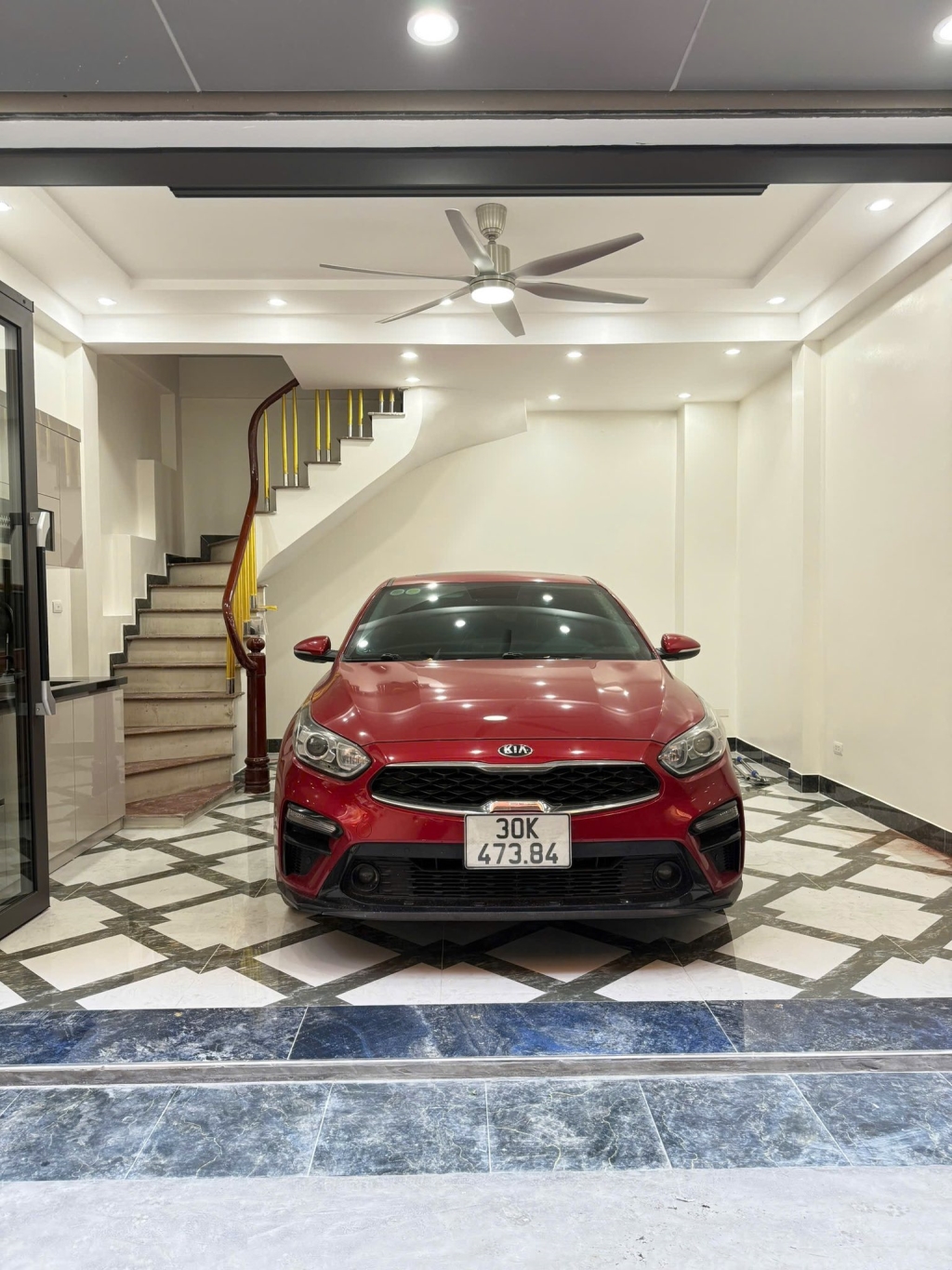 Nhà riêng Kim Ngưu 35m² giá 13 tỷ - Gara ô tô, mặt tiền 5m, thương lượng tốt!