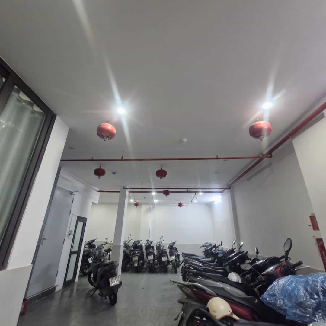Bán tòa CCMN Triều Khúc, Thanh Xuân 95m² giá 19.9 tỷ - Dòng tiền ổn định 100 triệu/tháng!