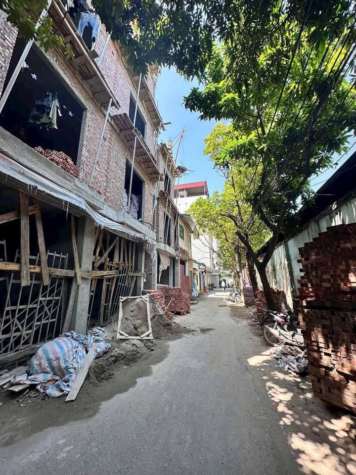 Nhà phố Đức Giang 33m² giá 8 tỷ - Xây dựng 6 tầng thang máy, gara ô tô!