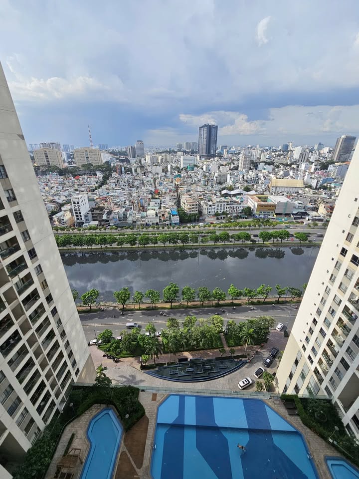 Căn hộ The Gold View Quận 4 92m² giá 8.2 tỷ - Nội thất đầy đủ, view sông đẹp!