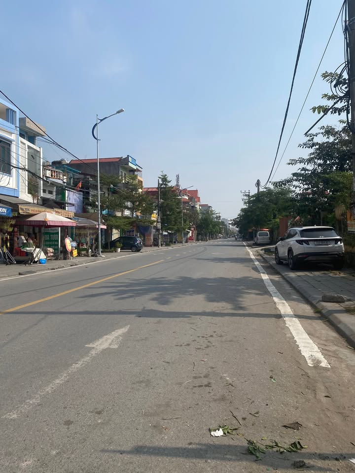 Nhà 2 tầng mặt phố Trần Hưng Đạo, Ninh Giang 69m² giá chỉ 4 tỷ - Kinh doanh sầm uất!