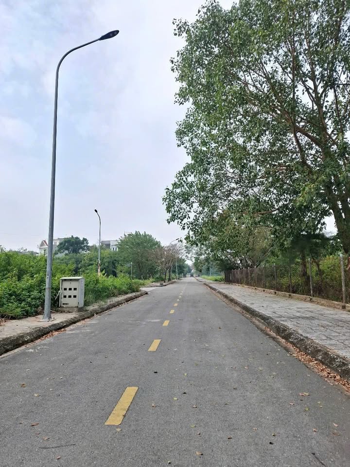 Đất Khu Đô Thị Đại An 1, Tứ Minh, Hải Dương 72m² giá 2.3 tỷ - View vườn hoa tuyệt đẹp!