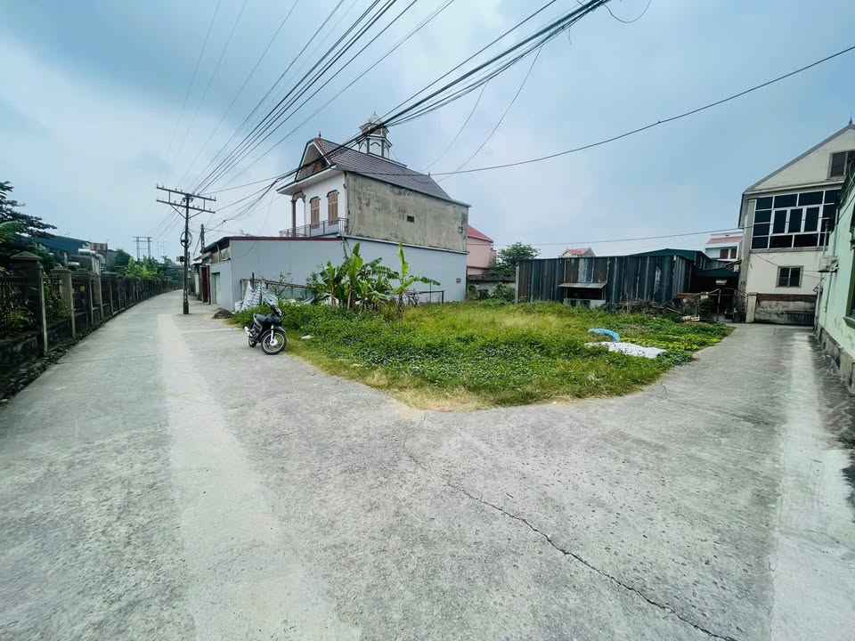 Đất lô góc 68m² xóm 12 Nghi Kim, giá chỉ 1.65 tỷ - Cơ hội đầu tư tuyệt vời!