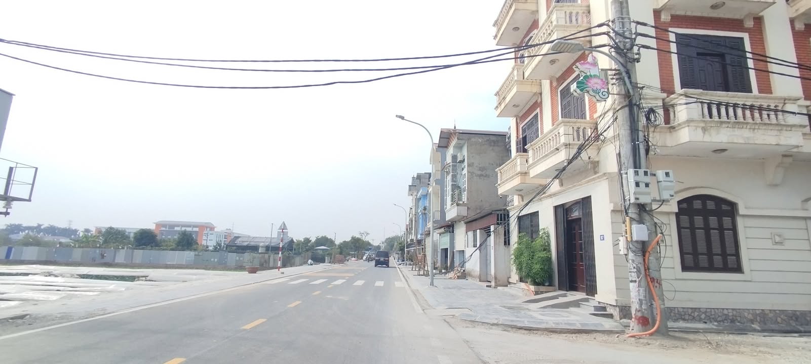 Đất nền Quang Minh Mê Linh 60m² giá 2 tỷ - Đường thông ô tô thuận lợi!