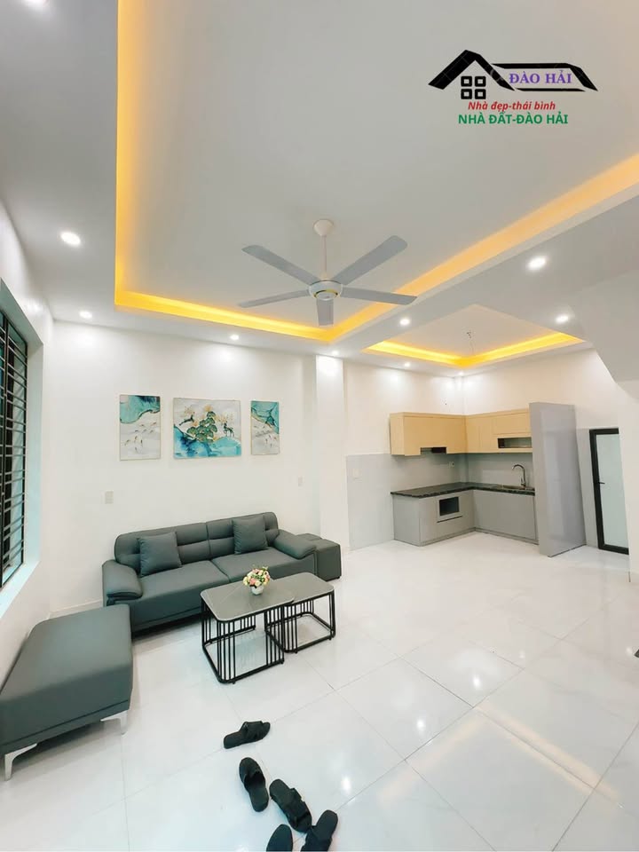 Bán nhà 3 tầng Phường Kỳ Bá, TP. Thái Bình 40m² giá chỉ 2.2 tỷ - Vị trí đẹp, giao dịch nhanh!