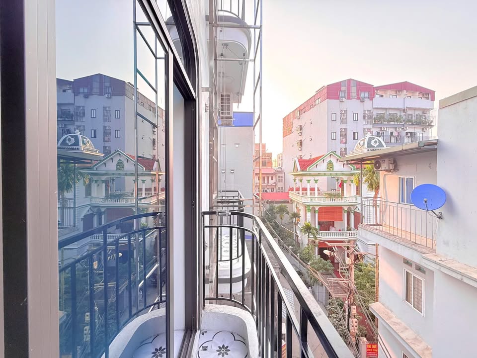 Phòng cho thuê tại Số 10 Nguyên Xá, 4.1 triệu - Nhà đẹp, không gian thoáng đãng!