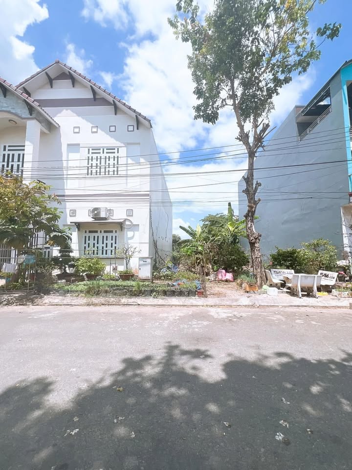 Đất nền 100m² đường B5 KDC Tân Phú - Chỉ 1.99 tỷ!